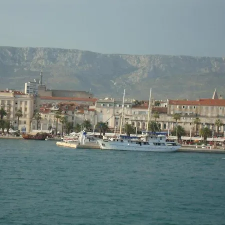 Διαμέρισμα Toniko With Terrace *