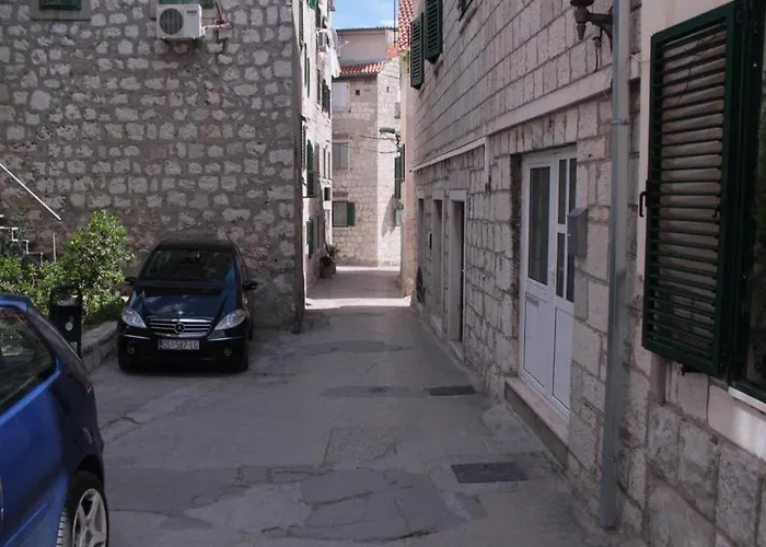 Toniko With Terrace *