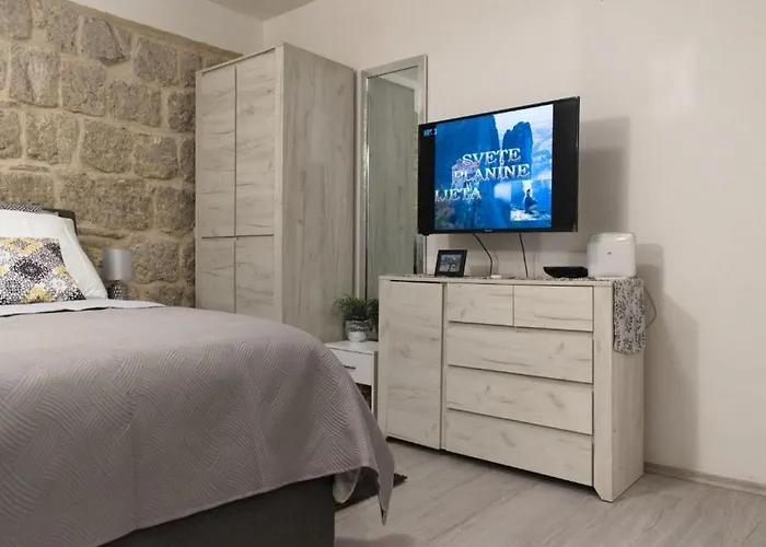 Toniko With Terrace * سبليت